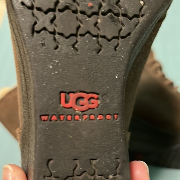 UGG winter waterproof boots, US size 7 - Picture 6 of 9